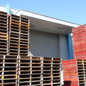 コンテナー倉庫