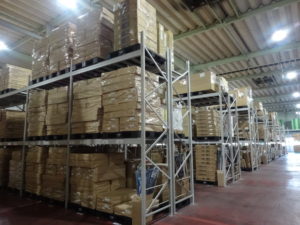 倉庫内整理にパレットラック